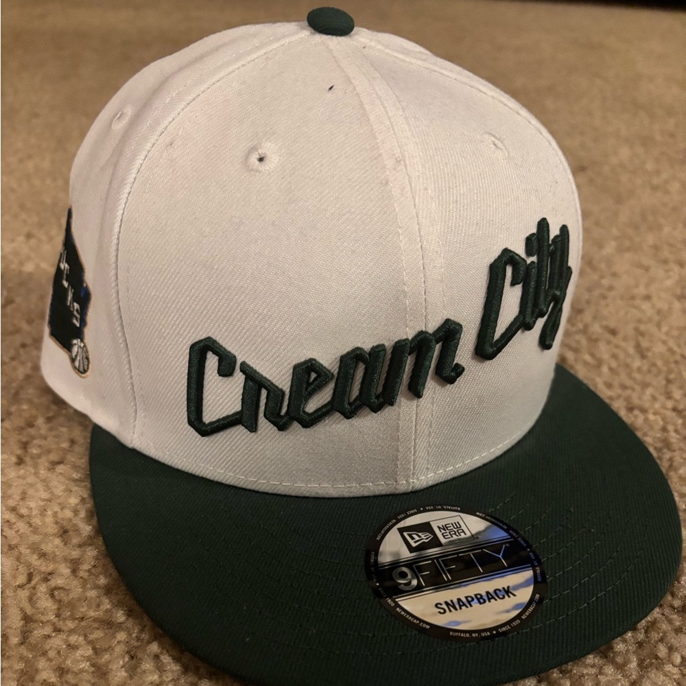 Milwaukee Bucks ‘Cream City’ Flat Brim Snap Back